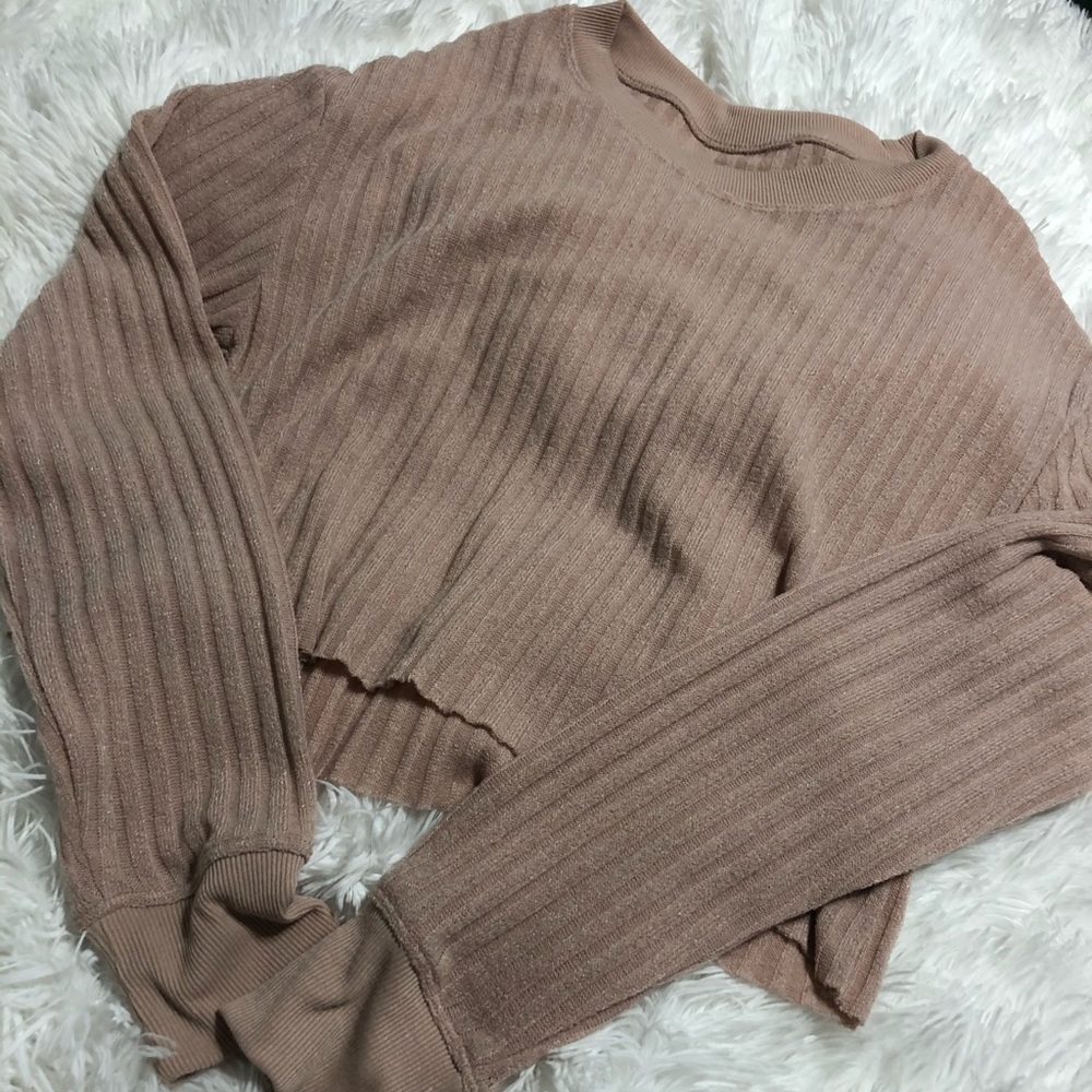 Sweater crop top